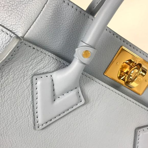 Louis Vuitton On My Side PM Mahina Leather Handbag Blue - Picture 13 of 16